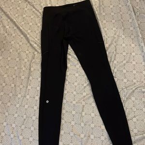 Black Lululemon leggings